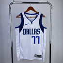 Regata Dallas Mavericks 23/24 Association Edition Luka Doncic Branca