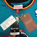 Regata NBA Detroit Pistons Retrô Mitchell & Ness 1998/1999 Grant Hill