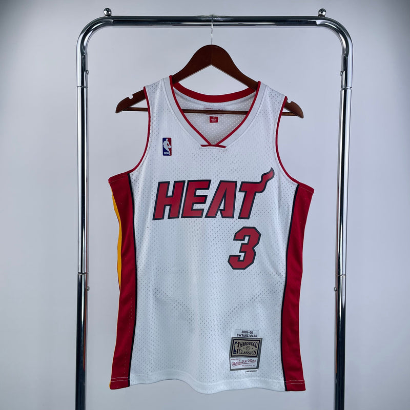 Regata NBA Miami Heat Retrô Mitchell & Ness 2005/2006 Dwyane Wade