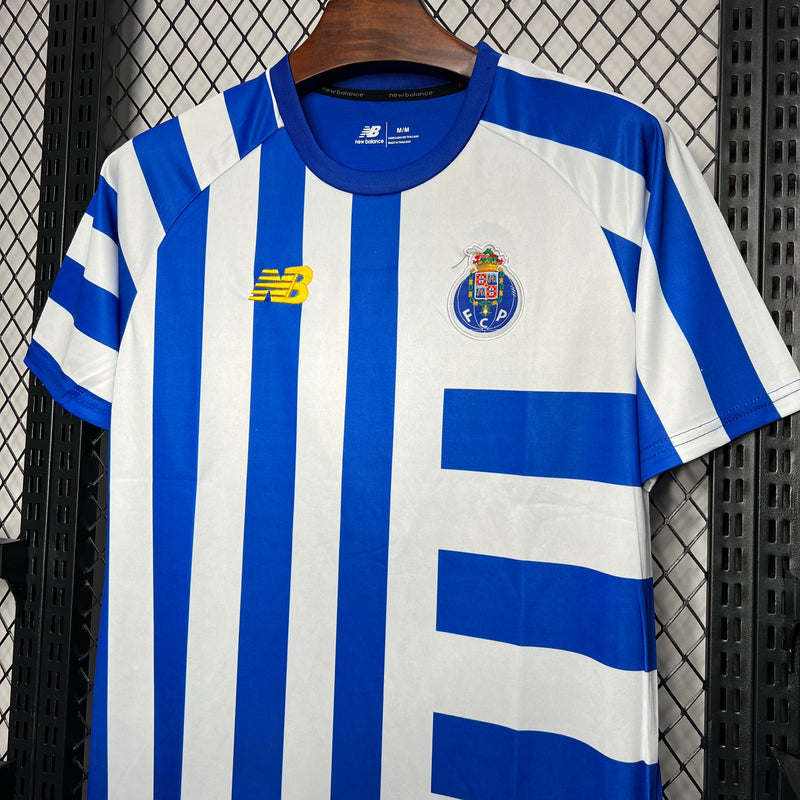 Maillot d'avant-match du FC Porto 2024/2025 