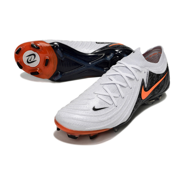 Chuteira Campo Nike Phantom GX2 Elite FG Branca, Preta e Laranja + MEIA DE BRINDE 🎁
