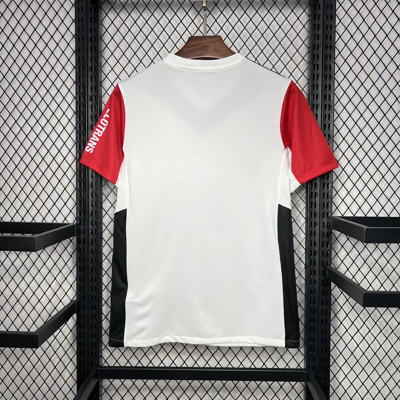 Eintracht Frankfurt Home 2024/2025 Shirt