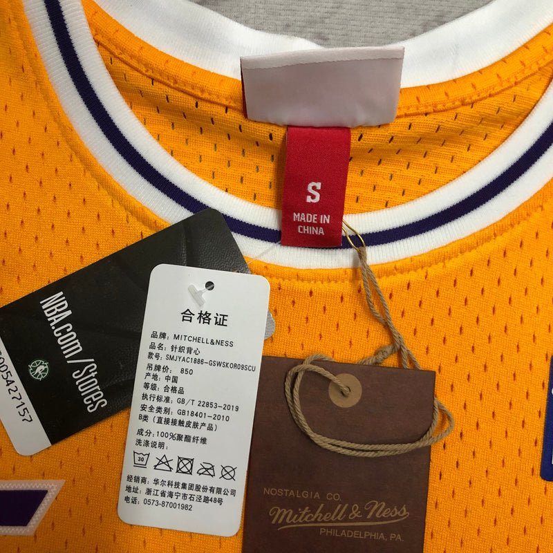 Regata NBA Los Angeles Lakers Retrô Mitchell & Ness 1996/1997 Kobe Bryant